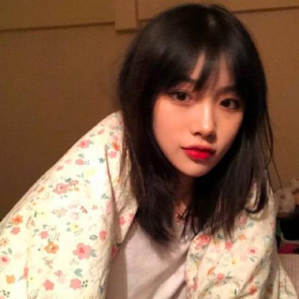 吃瓜女网红头像真人图片